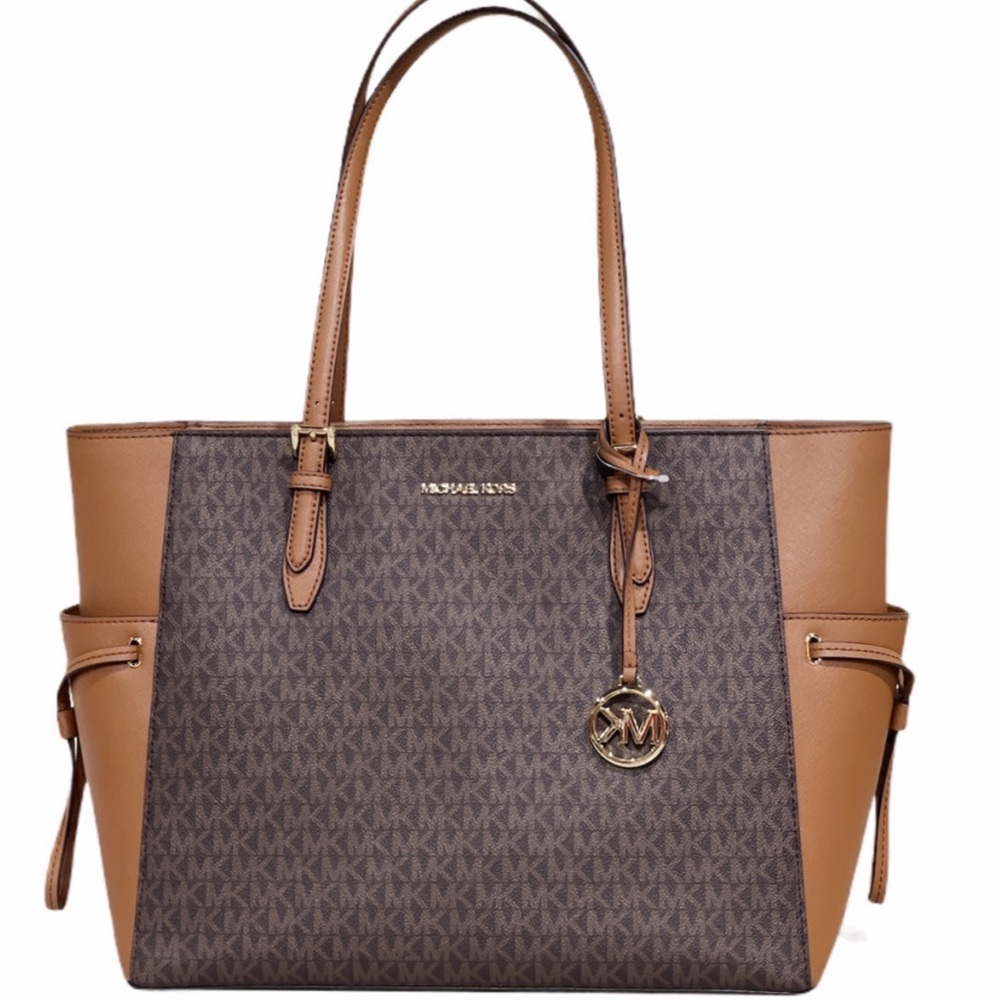 Michael Kors Gilly Large Jet Set Travel Drawstring Tote Brown MK Signature - Picture 2 of 6